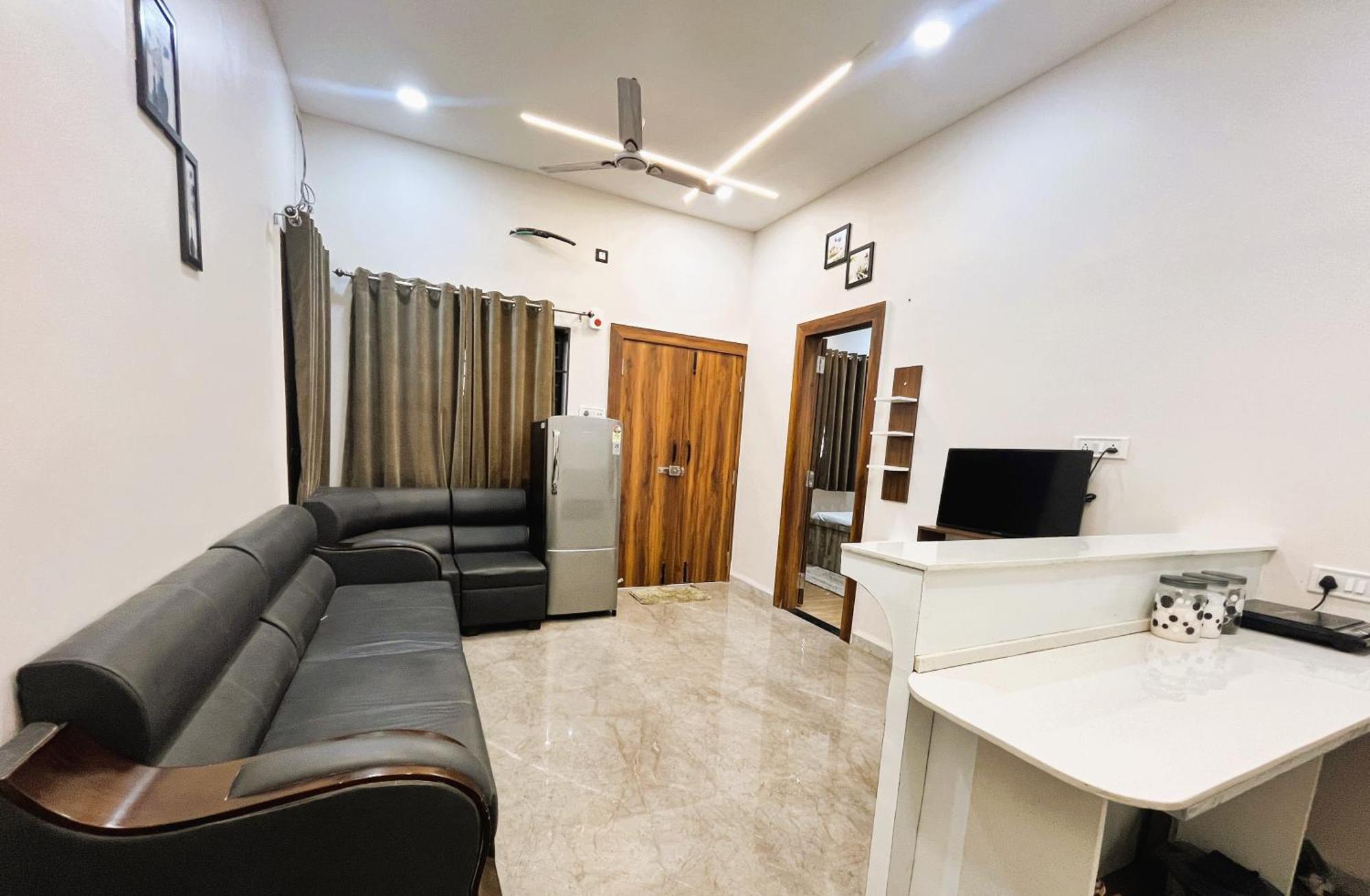 Shree Stay Inn Luxe' Holiday Home Удджайн Экстерьер фото